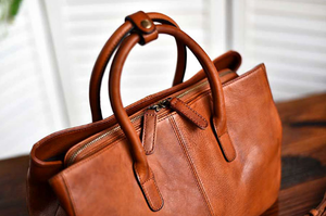 YAAGLE Women Large Capacity Multi-interlayers Tanned Leather Top-handle Bag YG8608 - YAAGLE.com