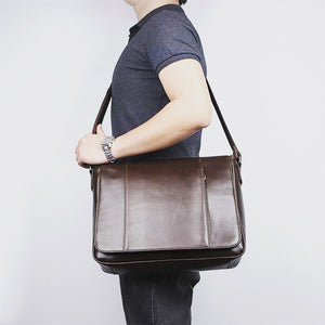 Leather men's messenger bag